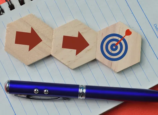 arrows, target, with pen